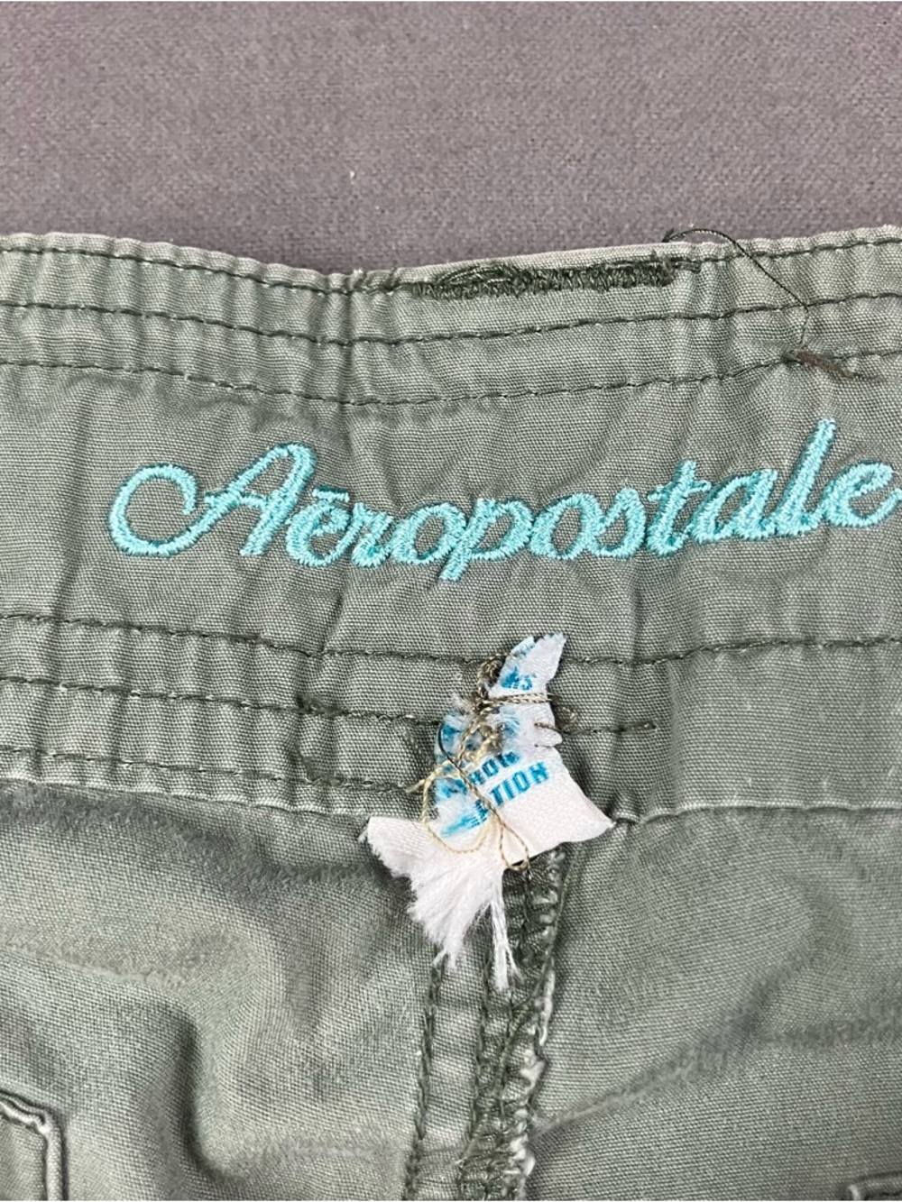 Y2K Aeropostale Women’s Cargo Capri Pants Size 11/12? Green Embroidered Flowers - Picture 7 of 14